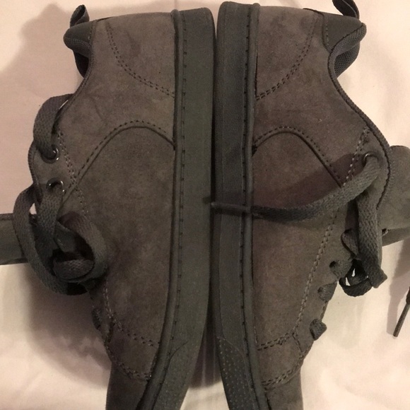 Boys And1 sneakers sz 1 - Picture 7 of 8